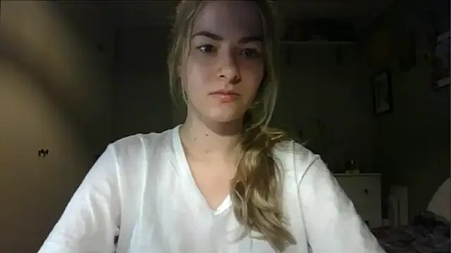 ROSIEx_sweet — bra off