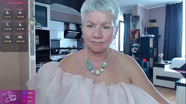 roxana_brooks — I'm so wet... Come play with my lush