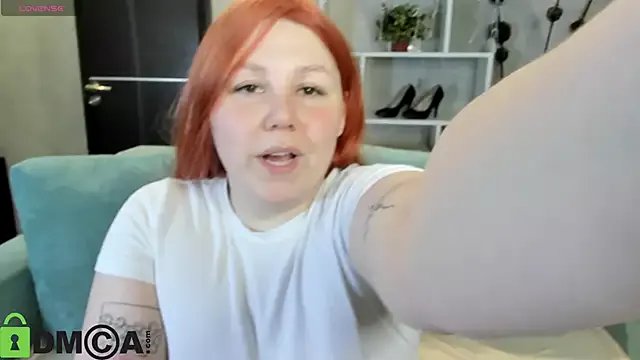 Ruth_Oliver on StripChat