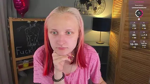 SallyFishery on StripChat 