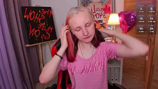 SallyFishery on StripChat 