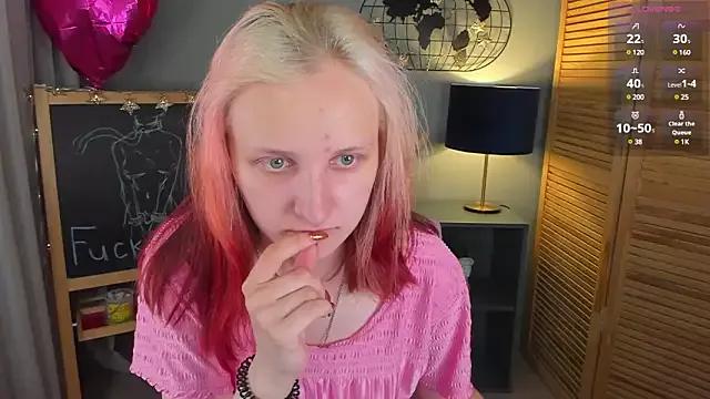 SallyFishery on StripChat 