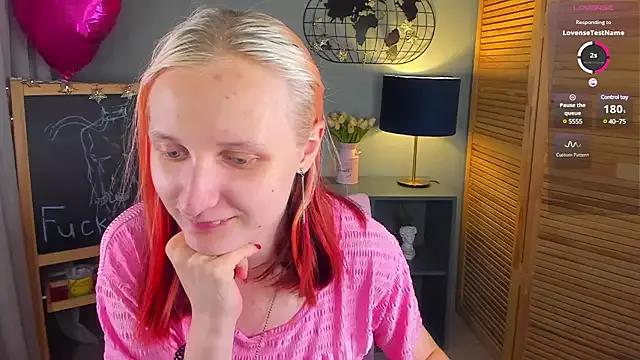 SallyFishery on StripChat 