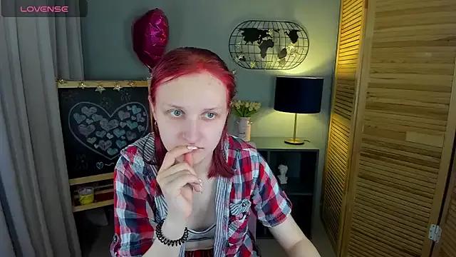 SallyFishery on StripChat 
