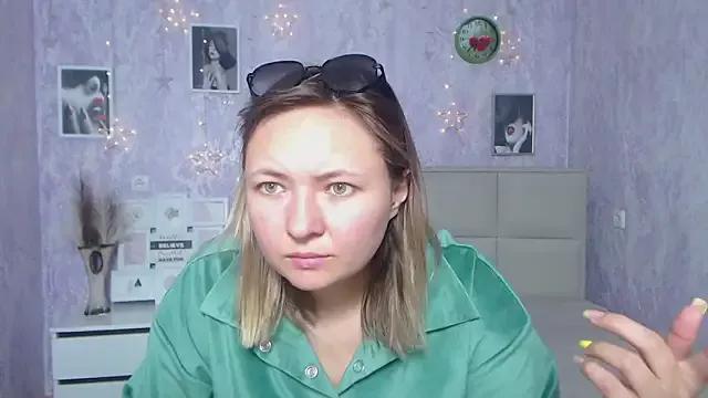 SallyVerda on StripChat 