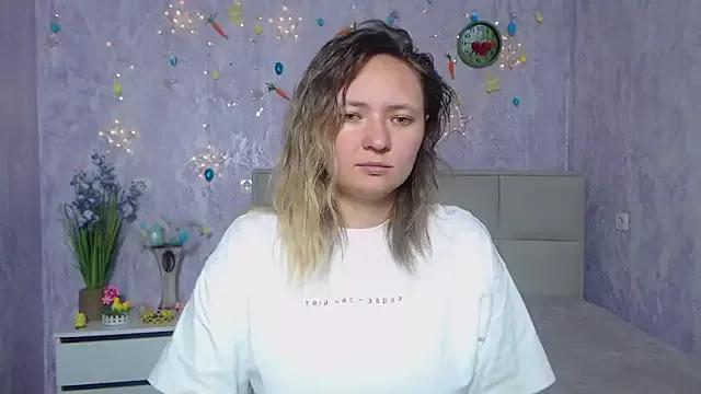 SallyVerda on StripChat 