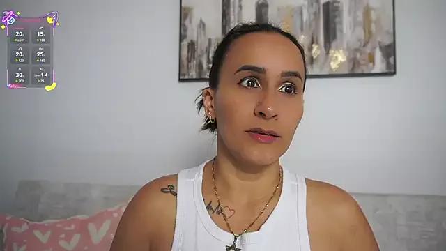 Sara_Charmy on StripChat 