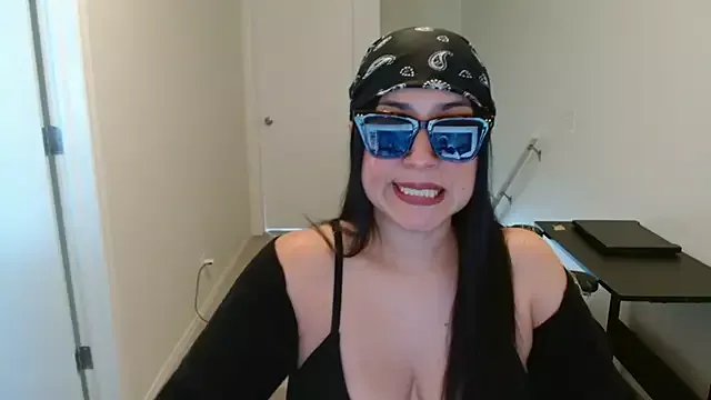 Freechat Sassy_Latina on StripChat