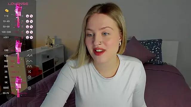 Sassy_Talkin_ on StripChat 
