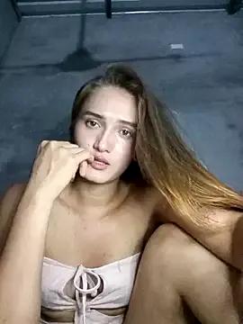 scarleet_17 on StripChat 