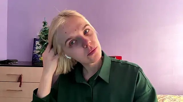 Scarlet_cat — hot topples