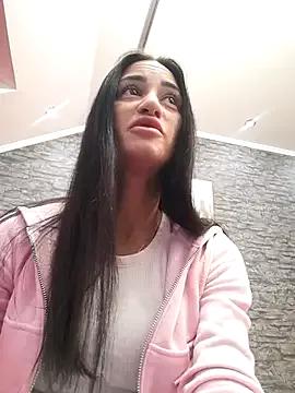 SelenaNoir on StripChat 