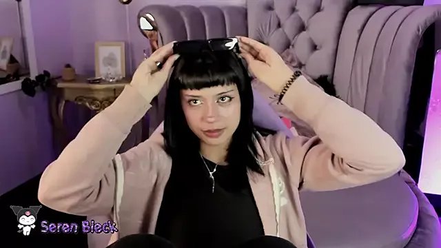 Freechat Seren_Bleck on StripChat