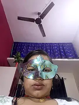 Freechat sexychutxxx7 on StripChat