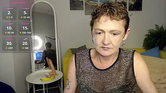 SexyGrandma_ on StripChat