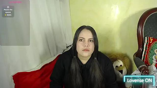 shailene_prior on StripChat 