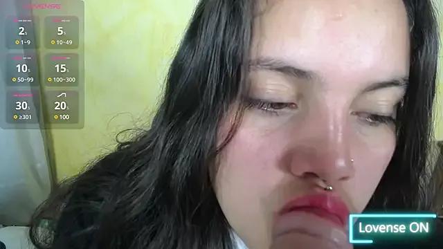 shailene_prior on StripChat 