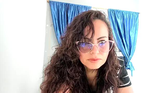 Masturbate to StripChat's ShairaMarss ShairaMarss from StripChat