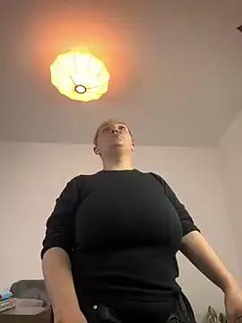 SharronAlexa on StripChat 