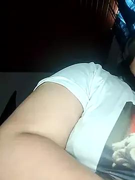sharyl_24 on StripChat 