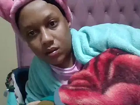 ShooingBunch on StripChat 