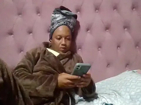 ShooingBunch on StripChat 