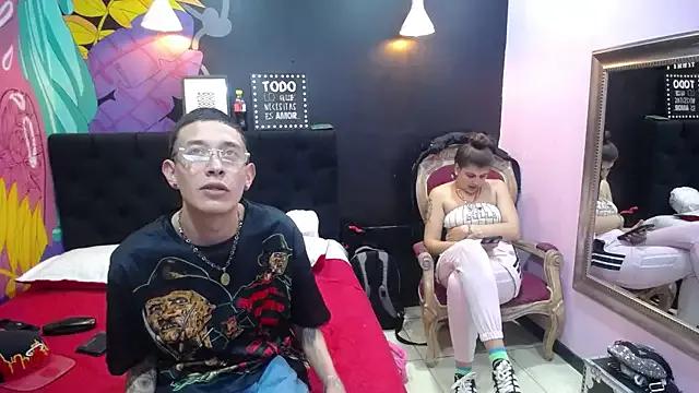 SimonAndJocelyn on StripChat 
