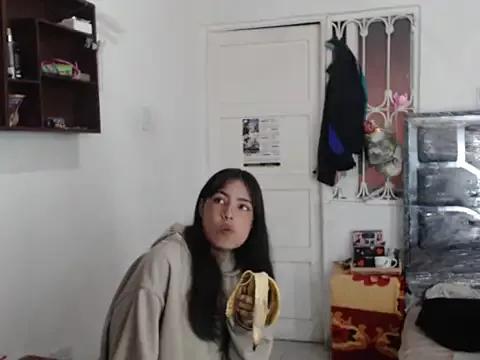 skinny_sweet2411 on StripChat 