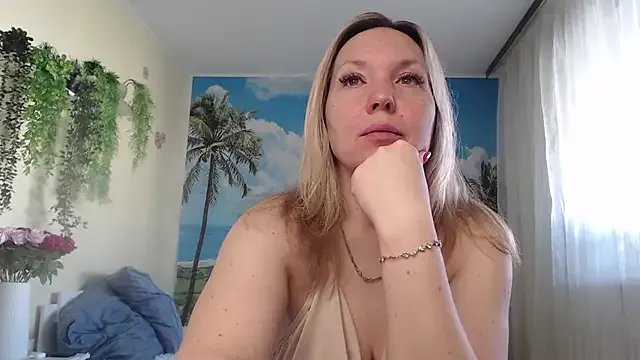 Freechat soaring_love on StripChat