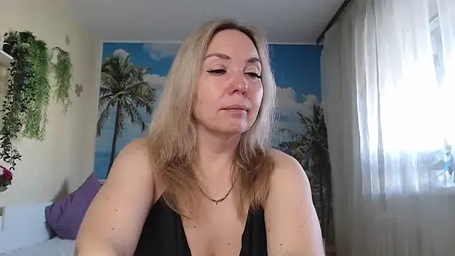 Freechat soaring_love on StripChat