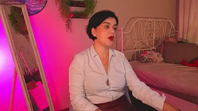 Sofia_Fisher on StripChat