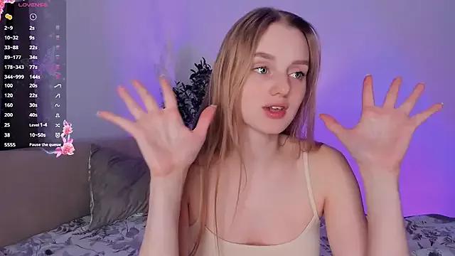 Stuningblondi on StripChat 
