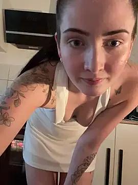 Sugarlina on StripChat