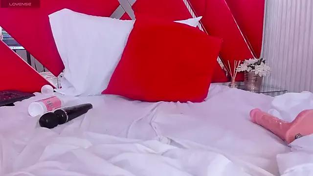 Freechat SusanCouper on StripChat