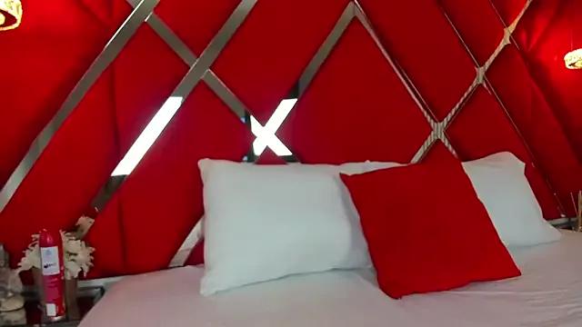 Freechat SusanCouper on StripChat