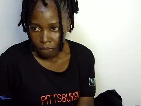 Sweet_ebony20 on StripChat 