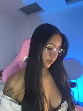 Tamara_Roberts1 on StripChat