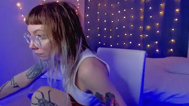 tattoo_art_baby on StripChat