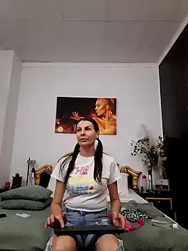 TessaKlarn on StripChat 