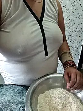 thelustybitch on StripChat