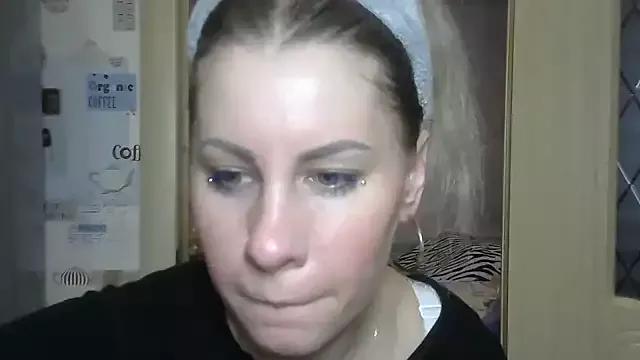 TherestlessKitty on StripChat 