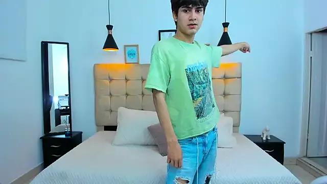 Tommy18__ on StripChat 