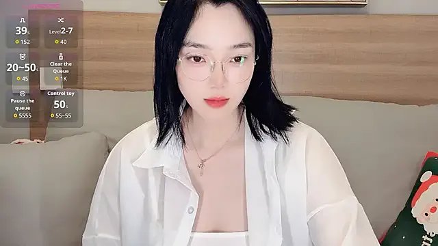 upoo7lt from StripChat