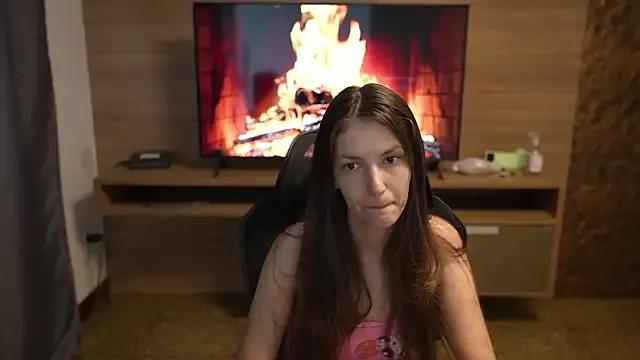 Private upssnowy on StripChat