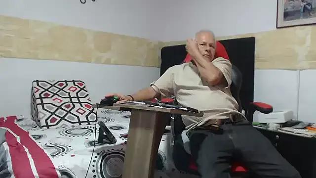 Sexy VALENTINO1983_ from StripChat VALENTINO1983_ from StripChat