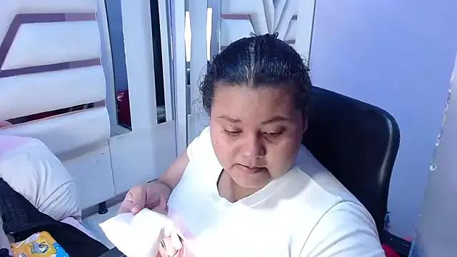 ValenTitis from StripChat