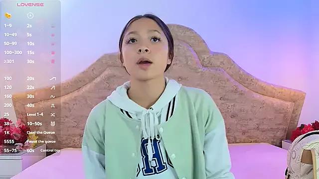 Freechat Victoria_Adams14 on StripChat