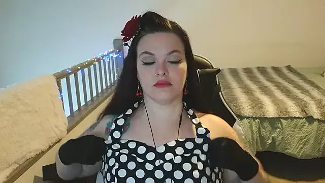 VixieVanderbilt — Tits out for 30 seconds