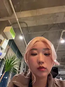 winter11 on StripChat