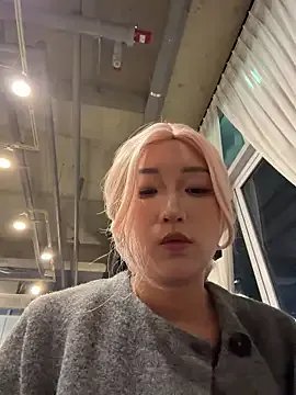 winter11 on StripChat